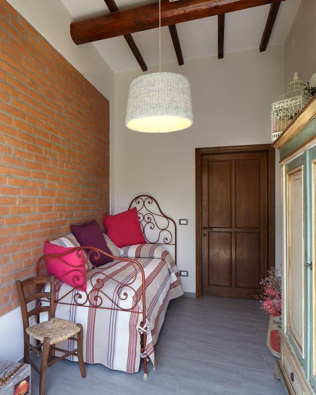 Podere La Casuccia Malmantile Szoba fotó